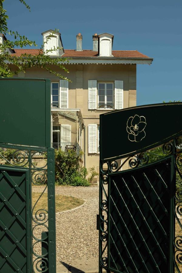 Bed and Breakfast Le Parc du Magnolia à Montbéliard Extérieur photo
