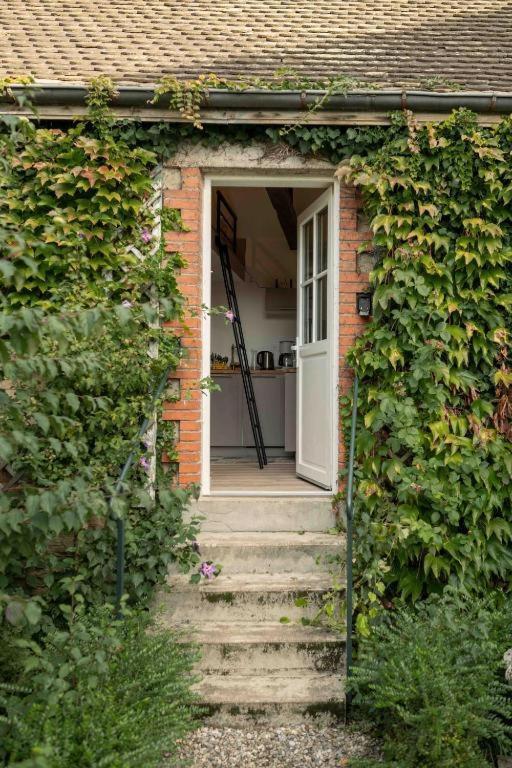 Bed and Breakfast Le Parc du Magnolia à Montbéliard Extérieur photo